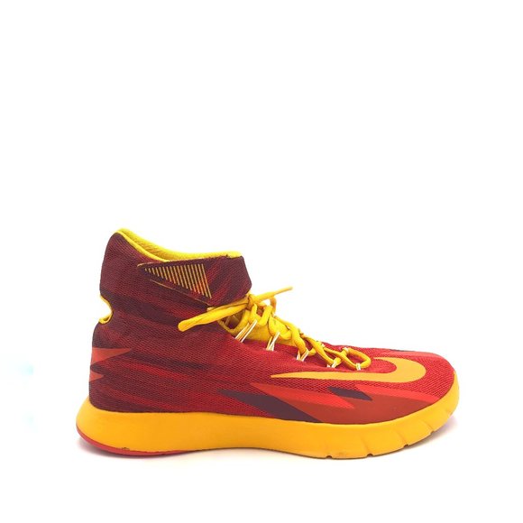 nike zoom hyperrev kyrie